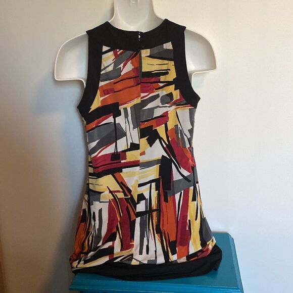 Beautiful dresses - Picture 2 of 5